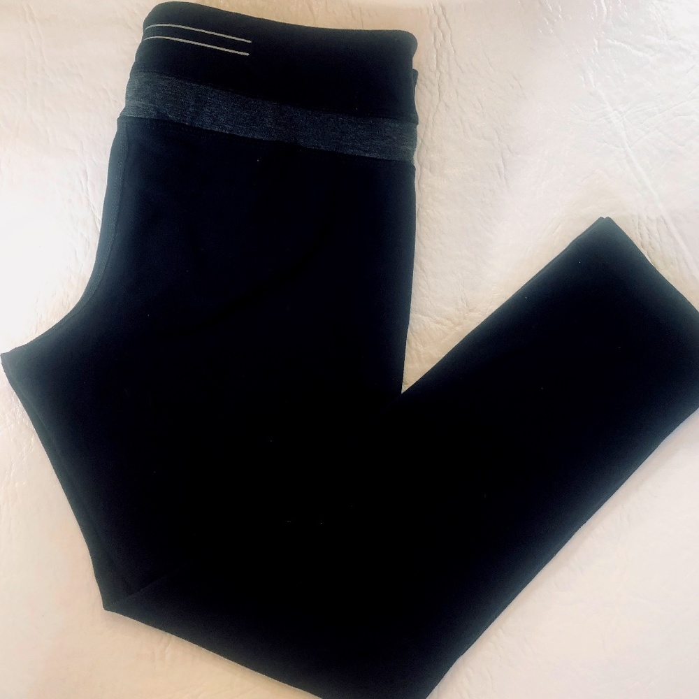 Kirkland Signature Capri Legging